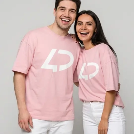 T-shirts de couleur rose imprimés avec logo personnalisé