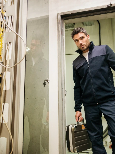 Laines polaires à personnaliser WK. DESIGNED TO WORK Veste polaire manches amovibles homme 