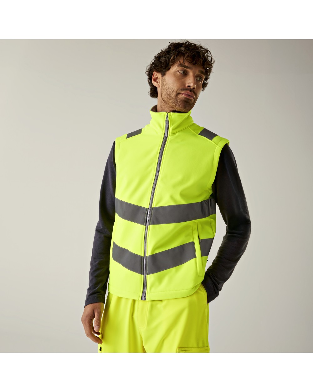 Softshells personnalisable REGATTA HI-VIS PRO CONTRACT ABLAZE SOFTSHELL BODYWARMER