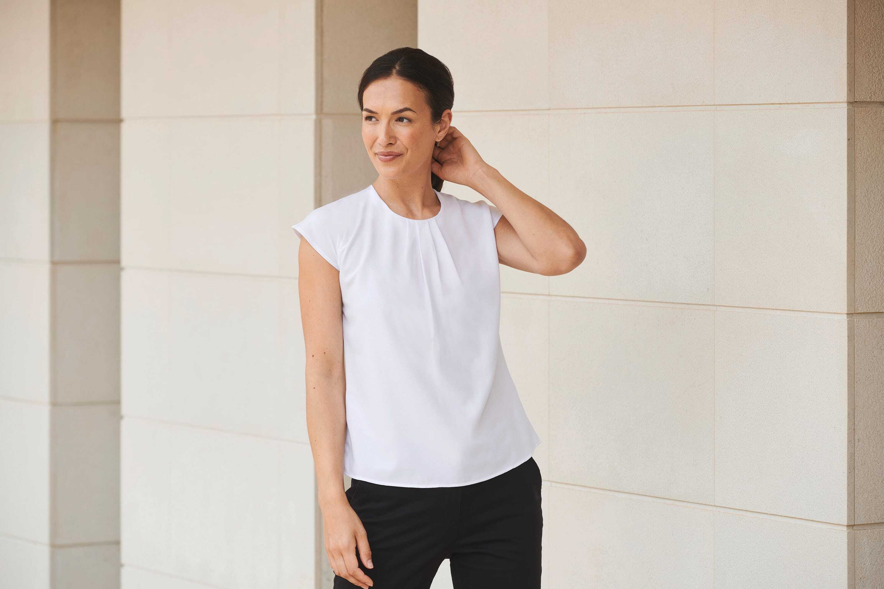 HENBURY Ladies' pleat front blouse T-Shirts personalisierbar