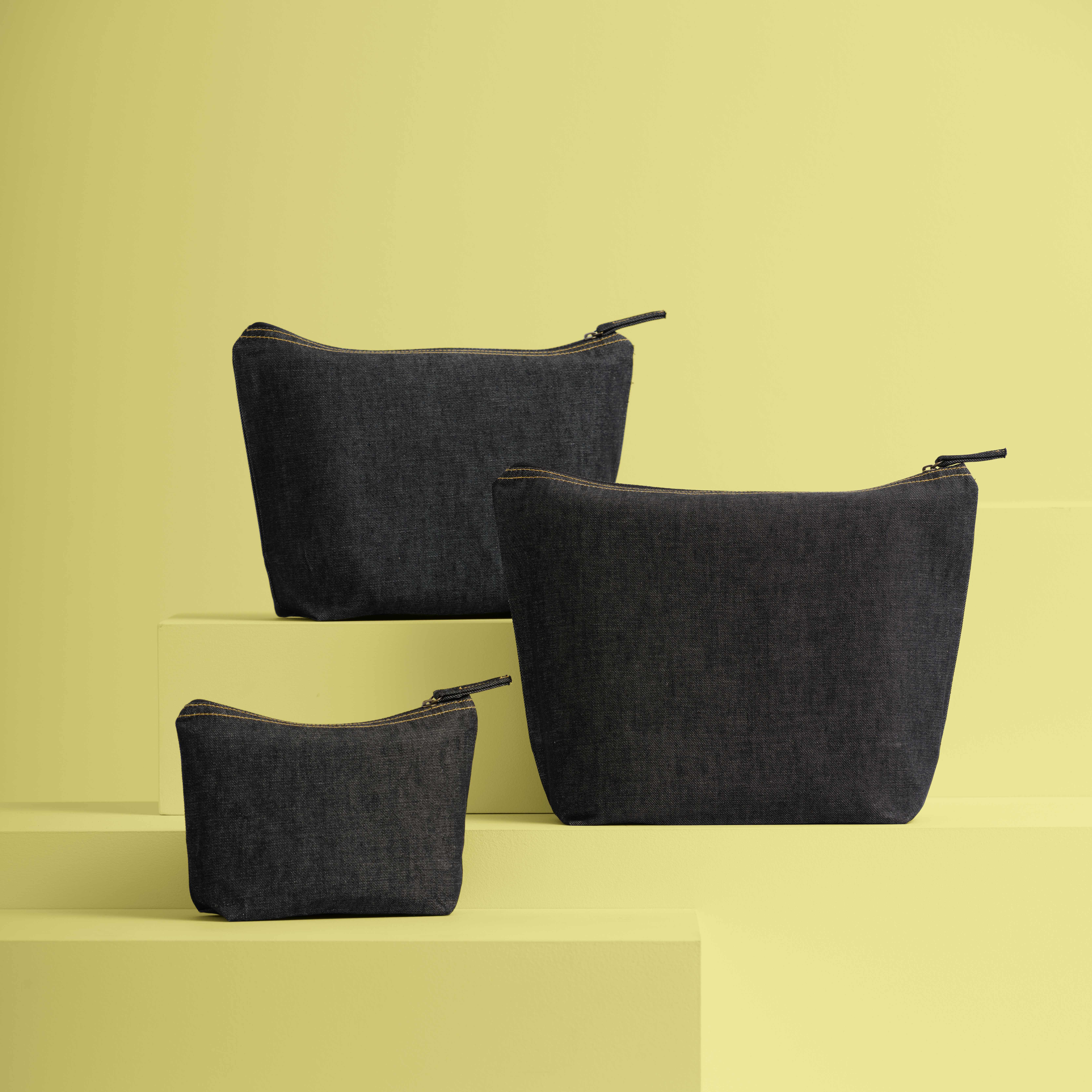 Sacs & Bagagerie personnalisable NUTSHELL Sac à accessoires en toile de luxe recyclé