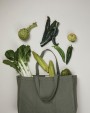 VINGA VINGA Hilo AWARE™ Maxi-Tasche aus recyceltem Canvas Taschen personalisierbar