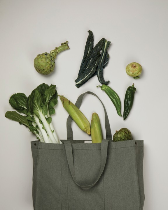 VINGA VINGA Hilo AWARE™ Maxi-Tasche aus recyceltem Canvas Taschen personalisierbar