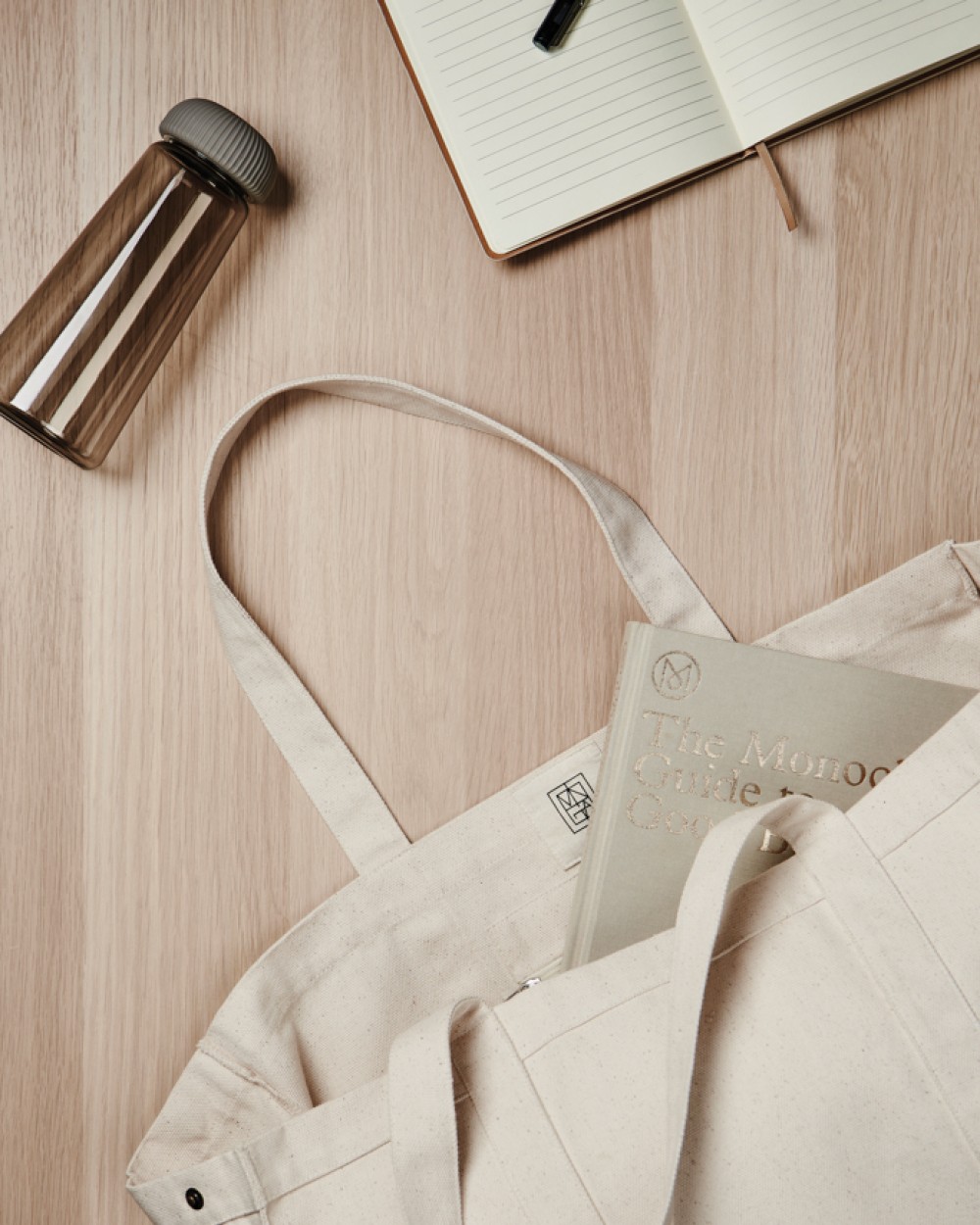 VINGA VINGA Hilo AWARE™ Maxi-Tasche aus recyceltem Canvas Taschen personalisierbar