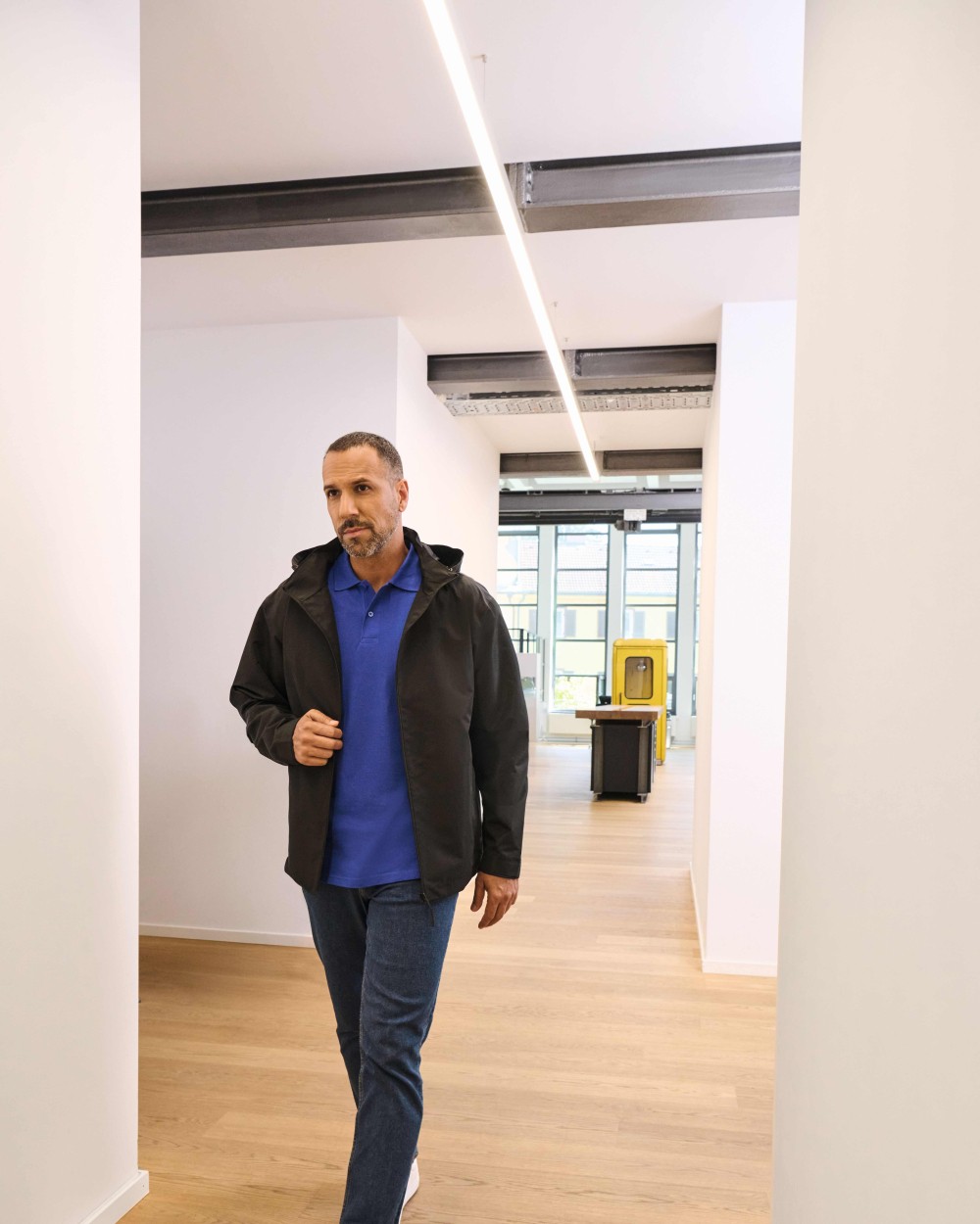 RUSSELL ESSENTIAL WEATHER SHELL JACKET Jacken personalisierbar