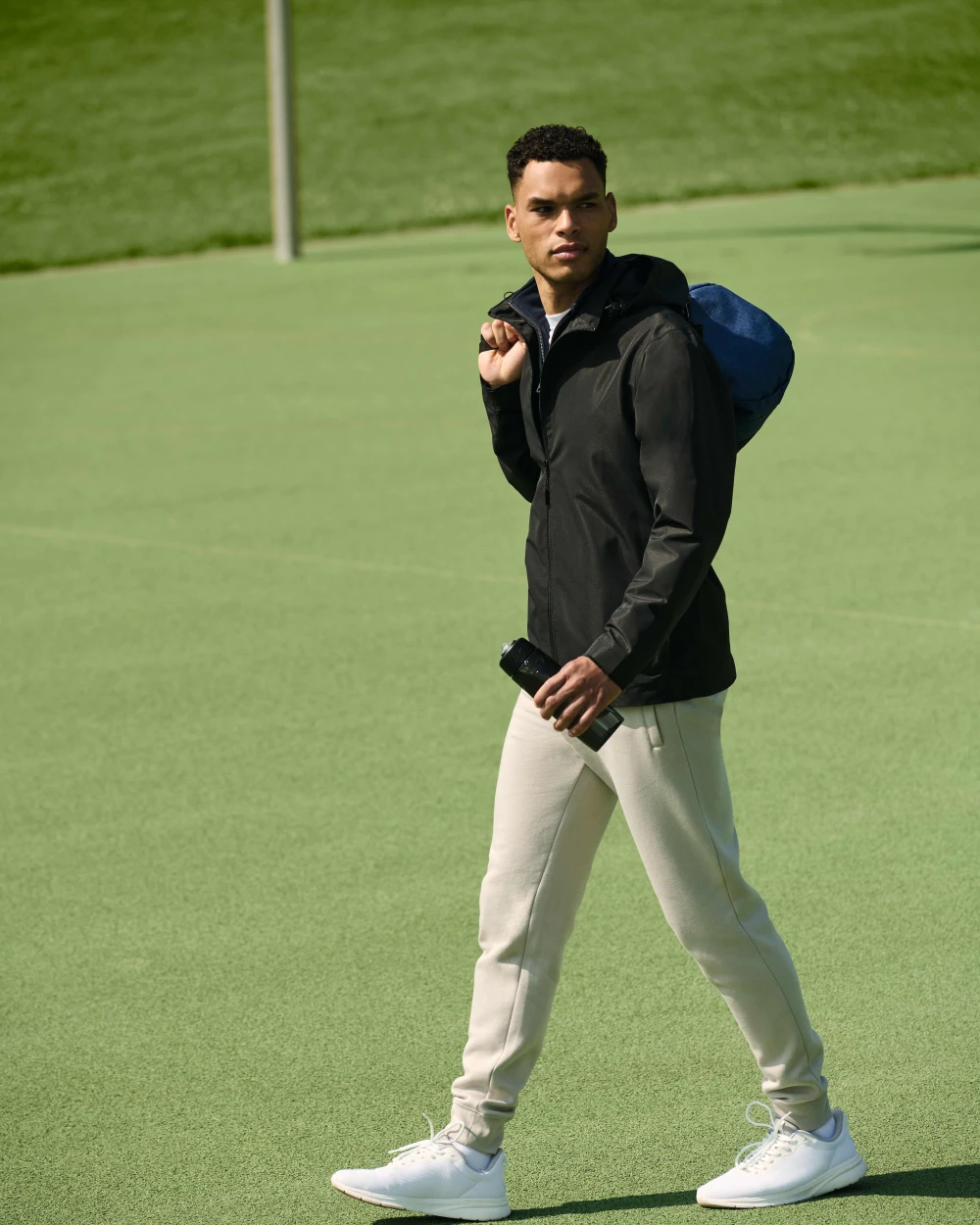 RUSSELL ESSENTIAL WEATHER SHELL JACKET Jacken personalisierbar