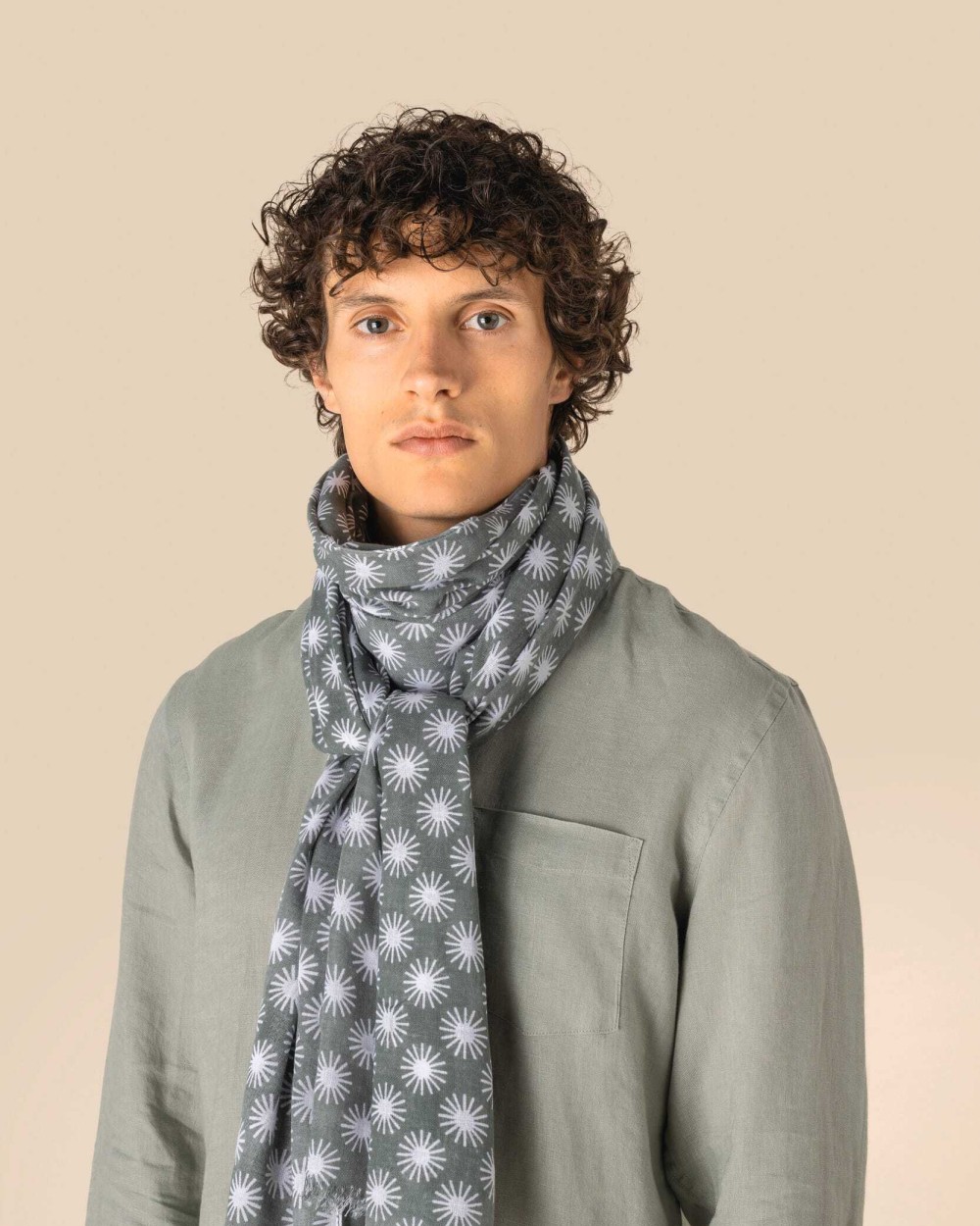 SPASSO Gemustertes Unisex-Schal Schals personalisierbar