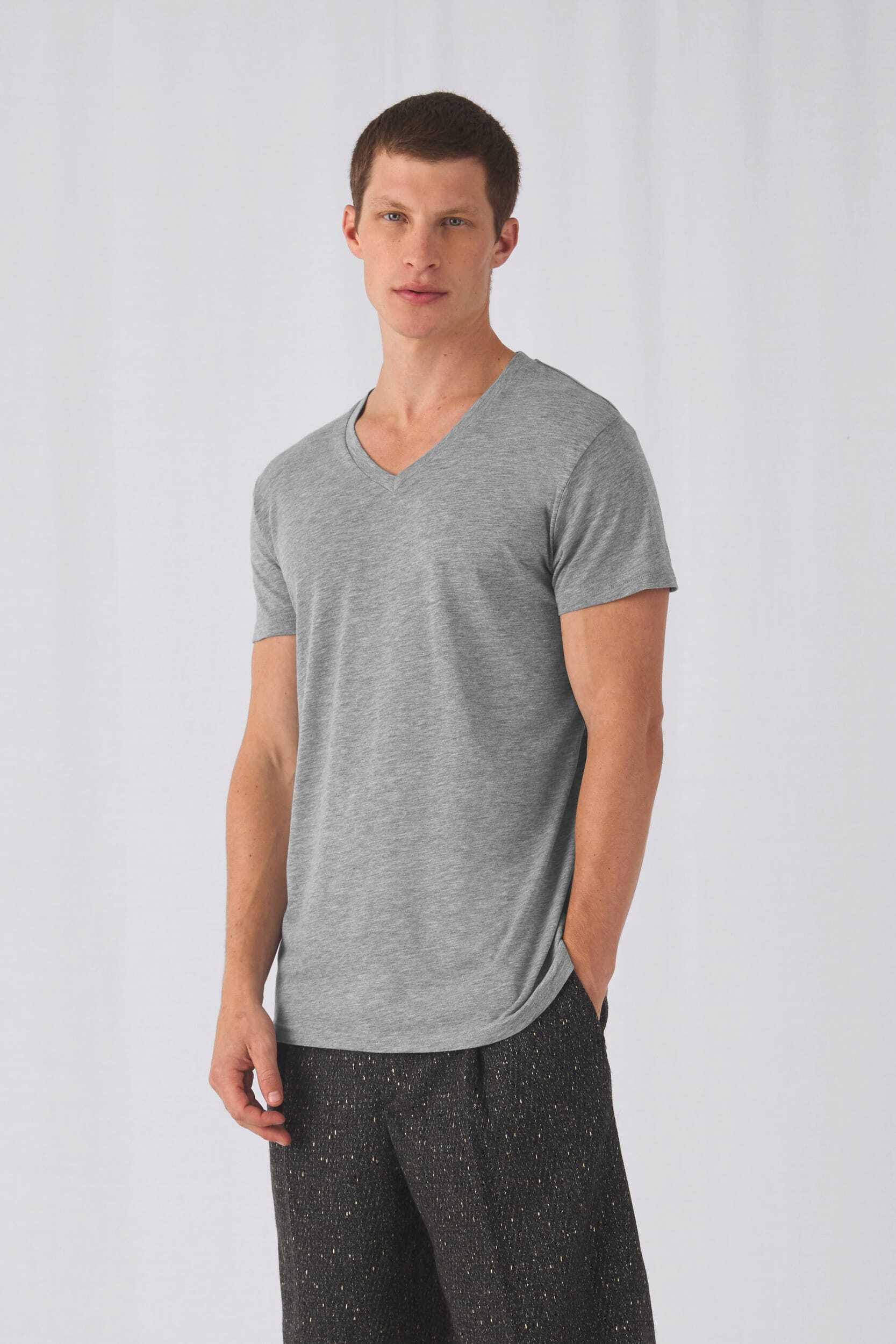 T-Shirts personnalisable B&C T-shirt Triblend col V Homme