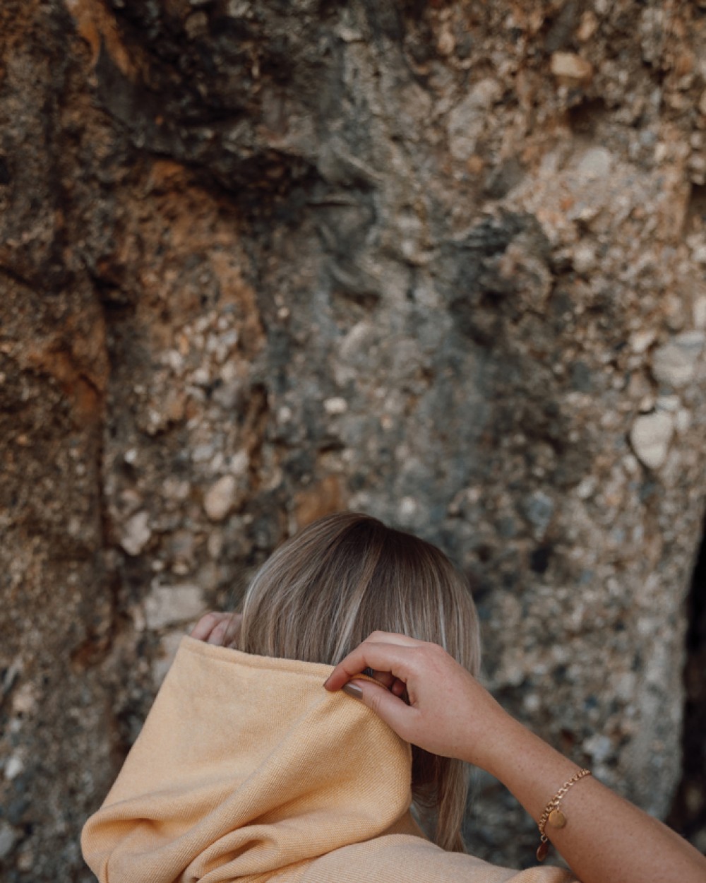 Vestes personnalisable VINGA VINGA Poncho de plage ou hammam en éponge Tolo