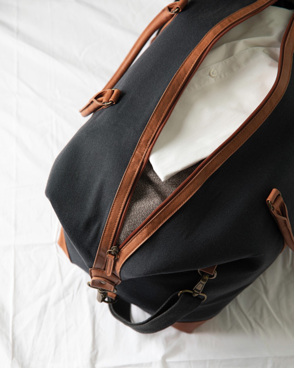 VINGA VINGA Sloane Wochenendtasche aus RCS rPET Taschen personalisierbar