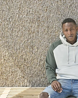 UNLABELED TWO-TONE HOODED SWEATSHIRT