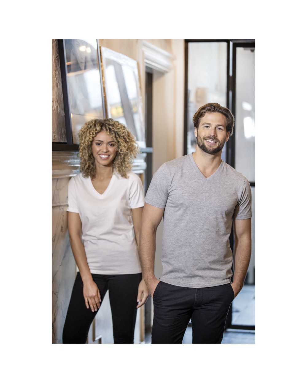 T-Shirts personnalisable ELEVATE T-shirt Somoto manches courtes col V femme 