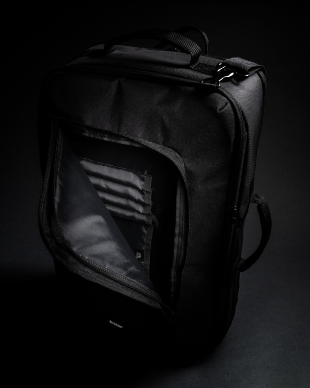 SWISS PEAK Swiss Peak wandelbarer Rucksack, PVC-frei Taschen personalisierbar