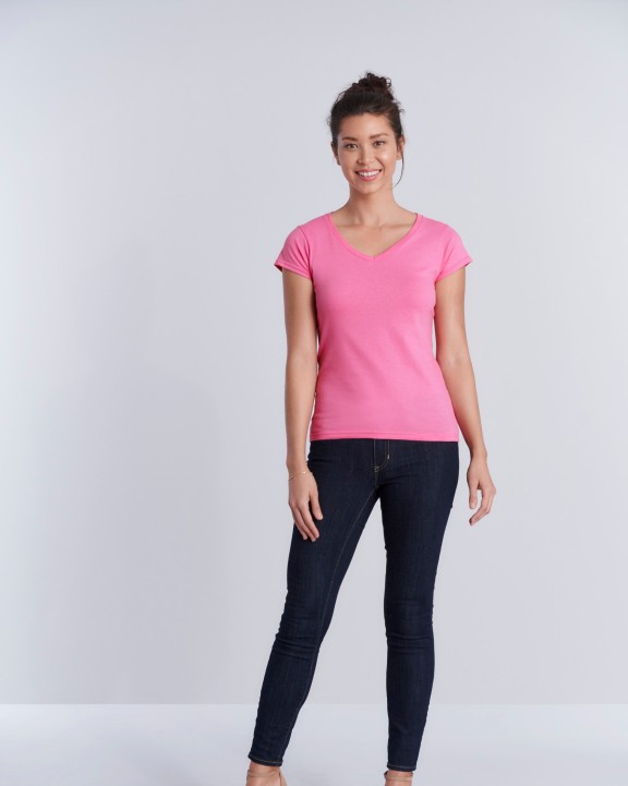 T-shirts GILDAN Softstyle® Fitted Ladies' V-neck T-shirt voor bedrukking &amp; borduring