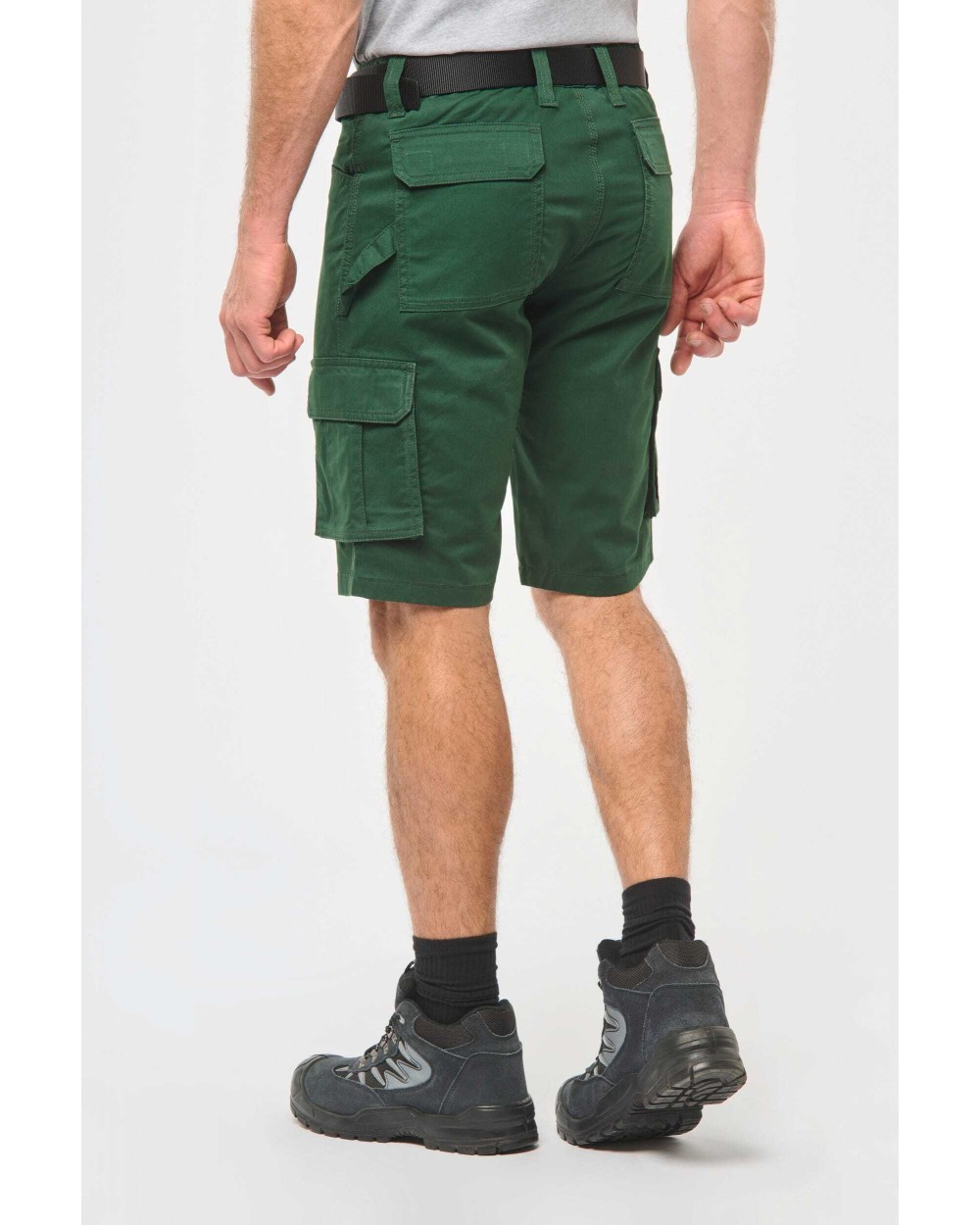 WK. DESIGNED TO WORK Umweltfreundliche Bermuda-Shorts mit mehreren Taschen, für Herren Bermudas & Shorts personalisierbar
