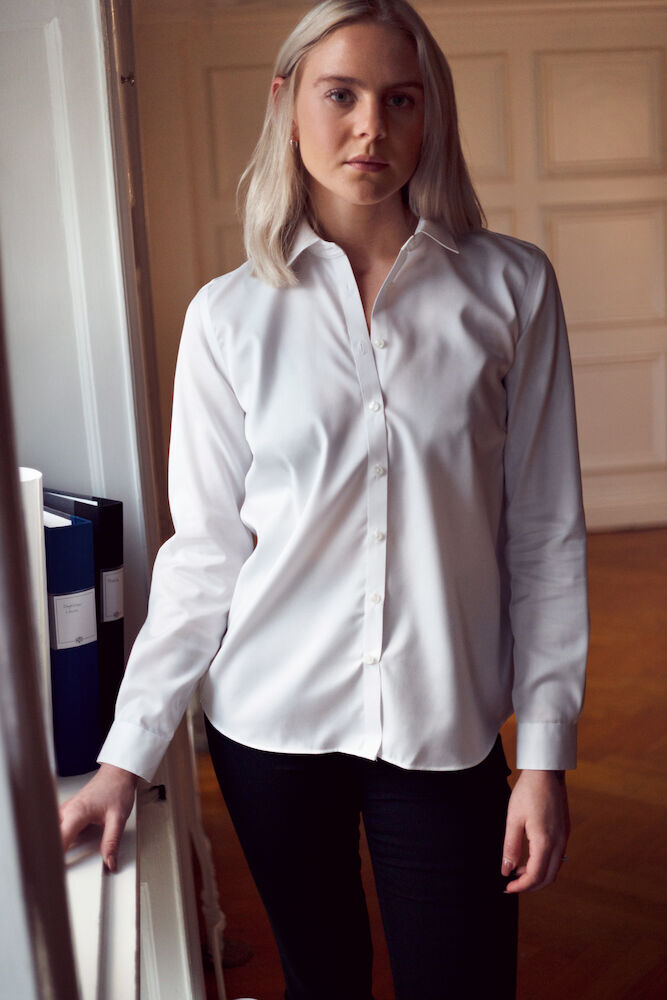 Chemises personnalisable J. HARVEST & FROST GB01 Twill Chemise Relaxed Fit Femmes