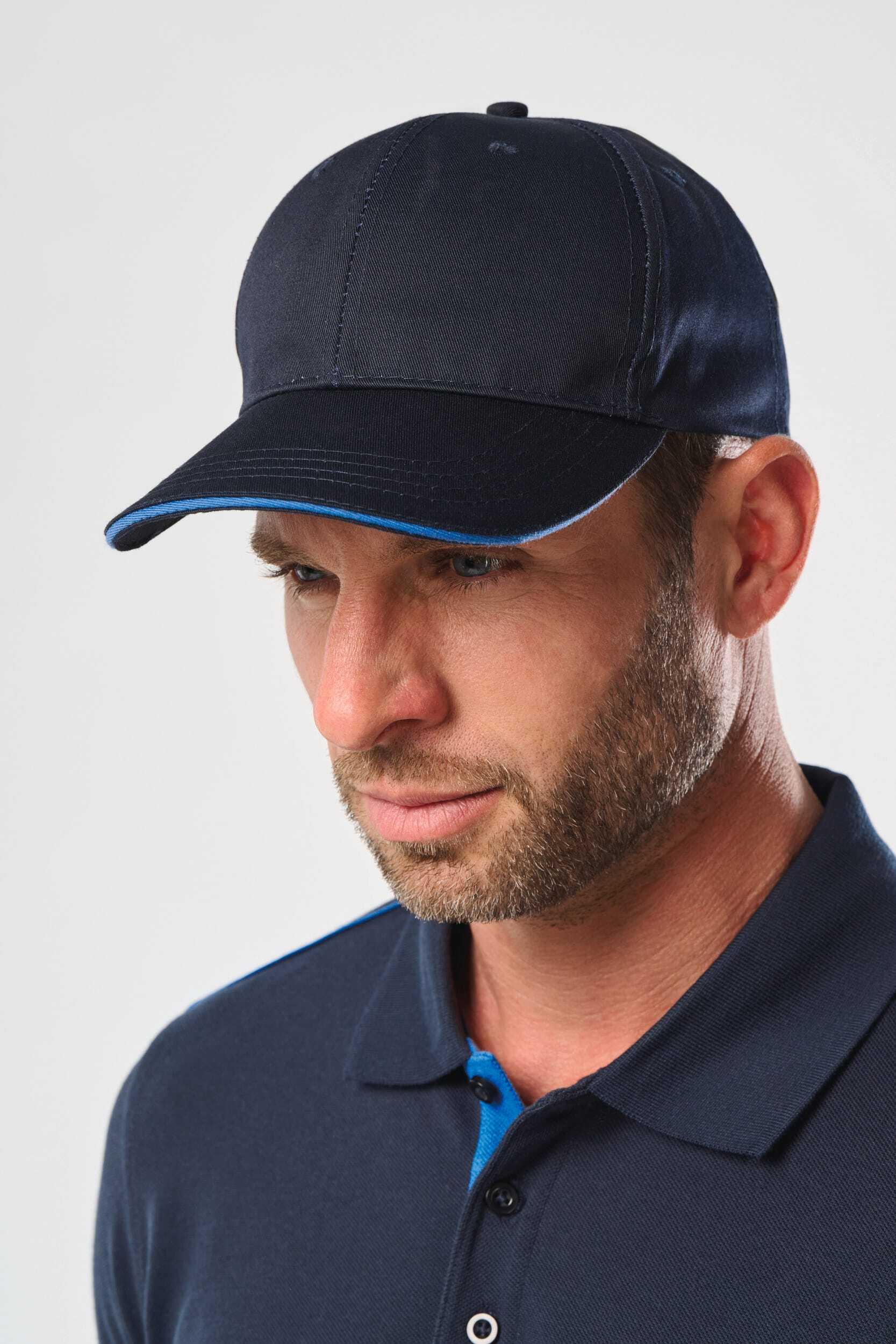 Petjes WK. DESIGNED TO WORK Contrasterende sandwichpet 6 panelen voor bedrukking &amp; borduring