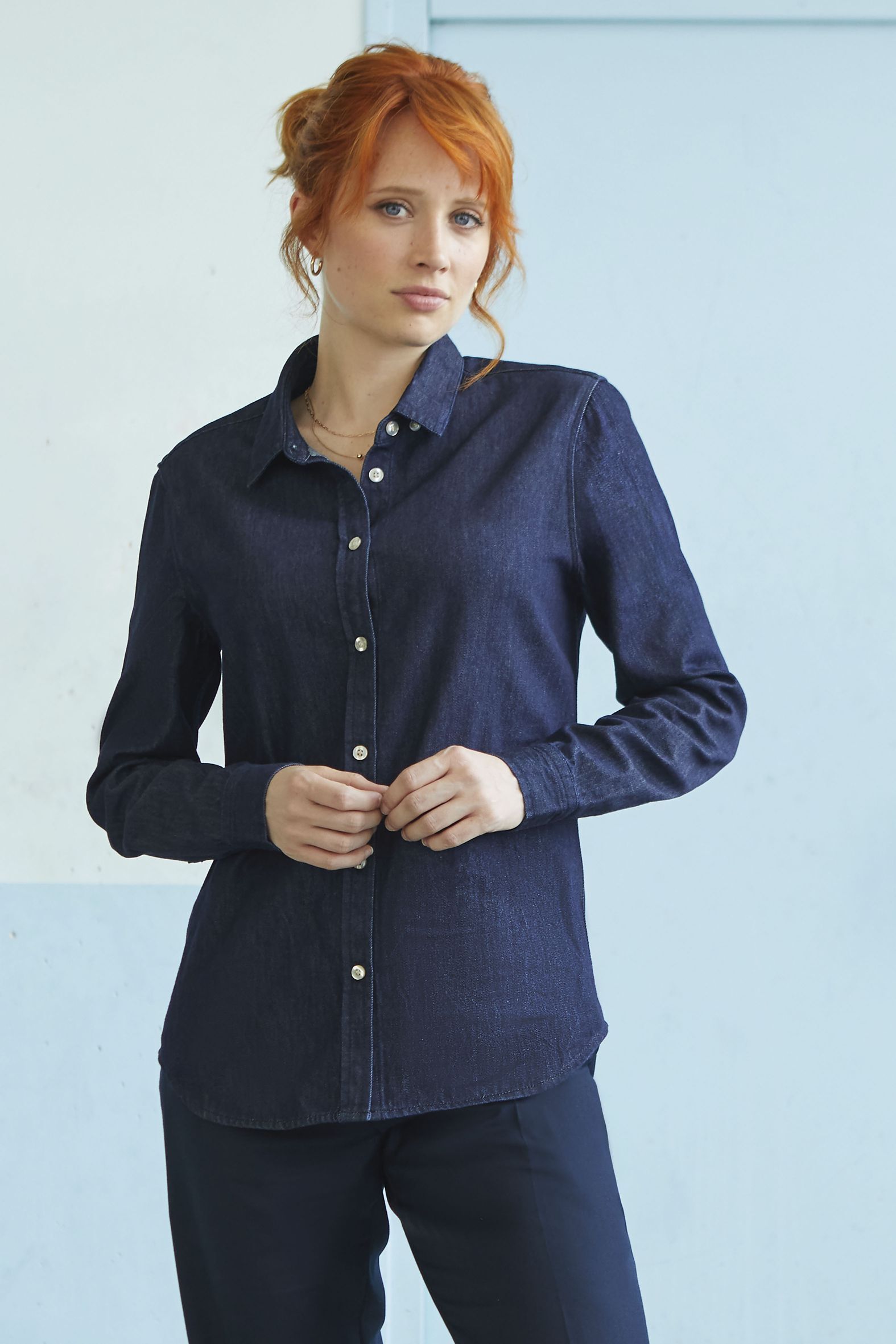 NEOBLU Women´s High-End Denim Shirt Bennett Hemden personalisierbar