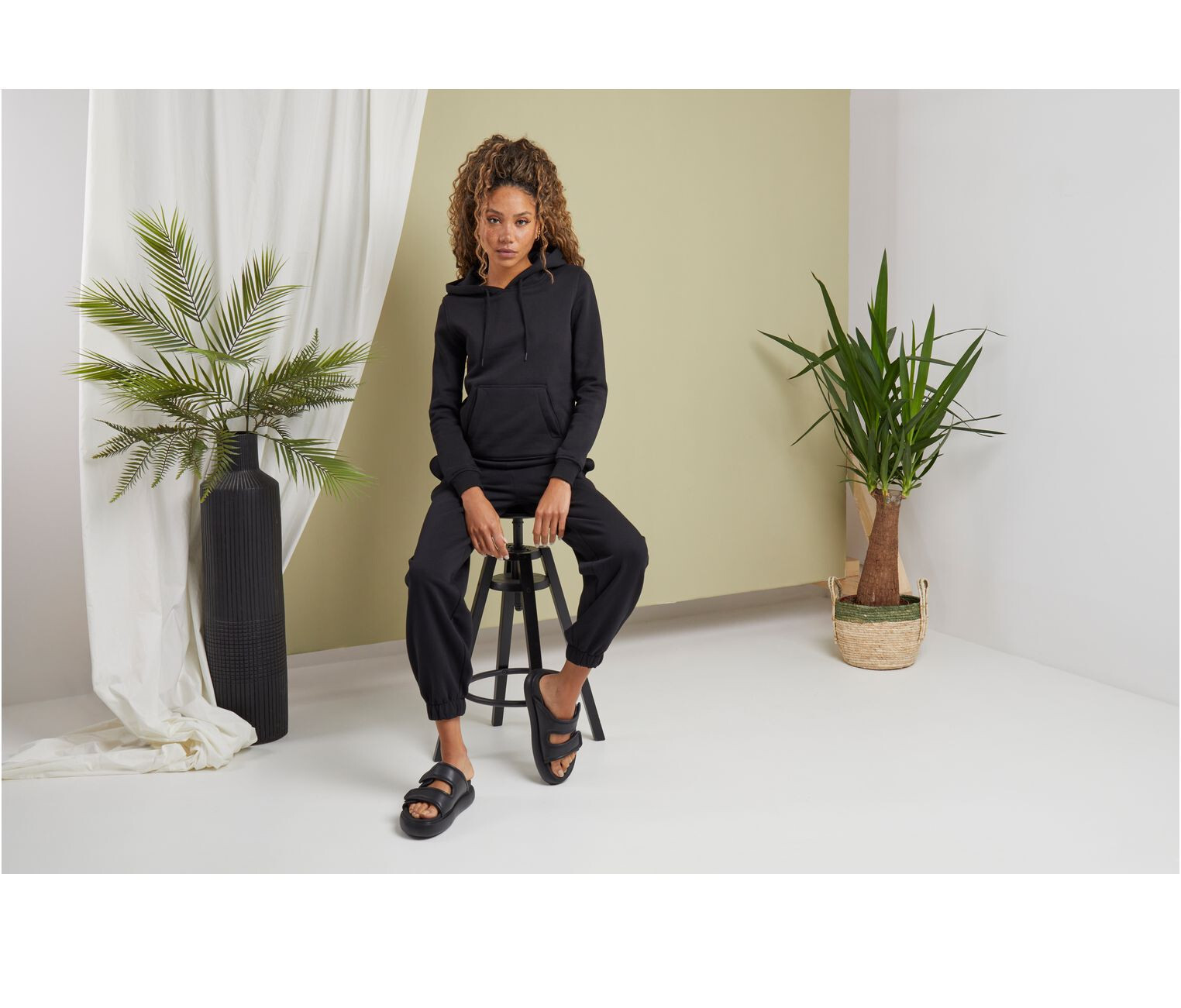 Pantalons personnalisable BUILD YOUR BRAND LADIES HIGH WAIST BALLON SWEAT PANTS