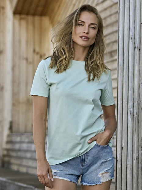T-Shirts à personnaliser TEE JAYS URBAN LUXURY TEE 