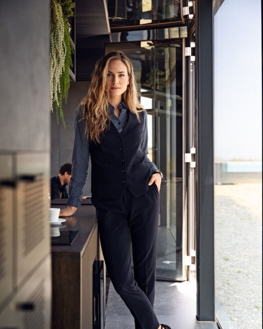 J. HARVEST & FROST Signature Suit Vest Woman Hosen personalisierbar