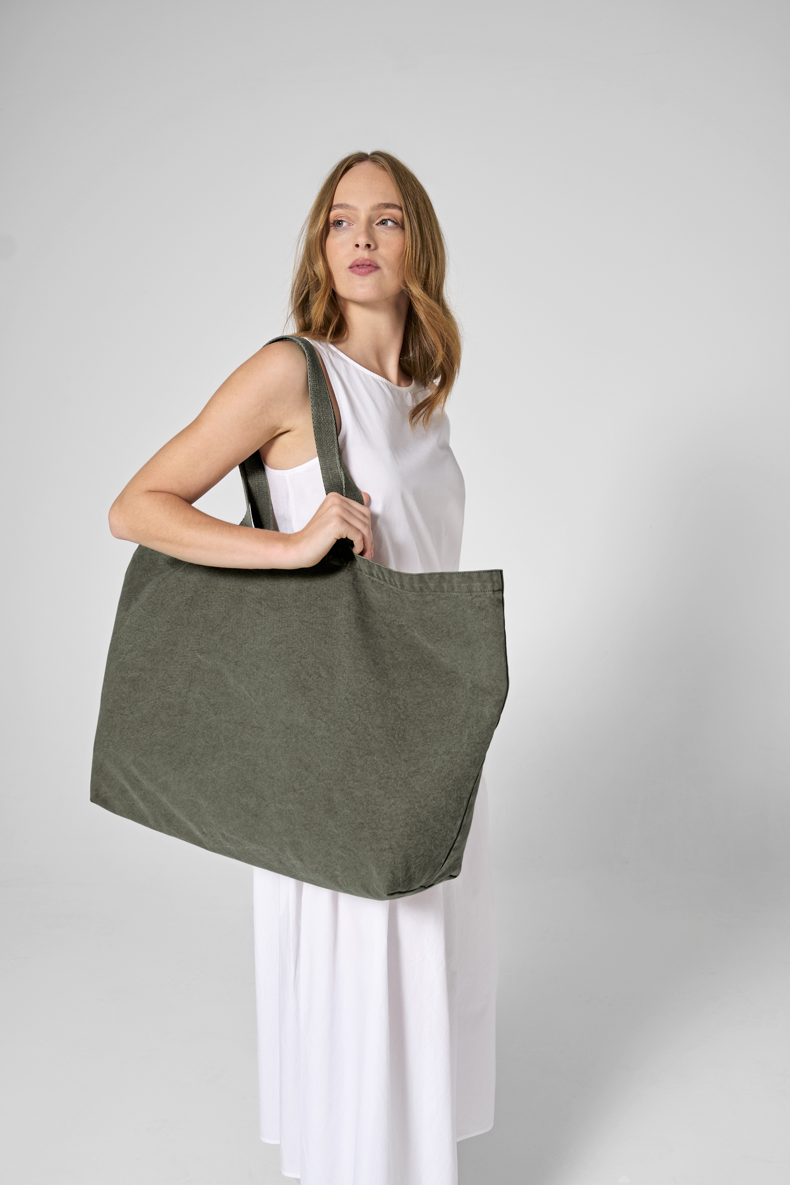 Tote bags WESTFORDMILL Garment Dyed Oversized Tote Bag voor bedrukking &amp; borduring