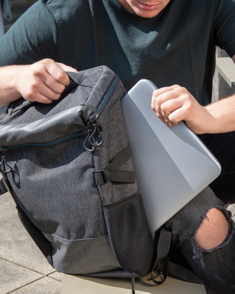 4DO 900D Easy Access 15.6" Laptop-Rucksack, PVC-frei Taschen personalisierbar