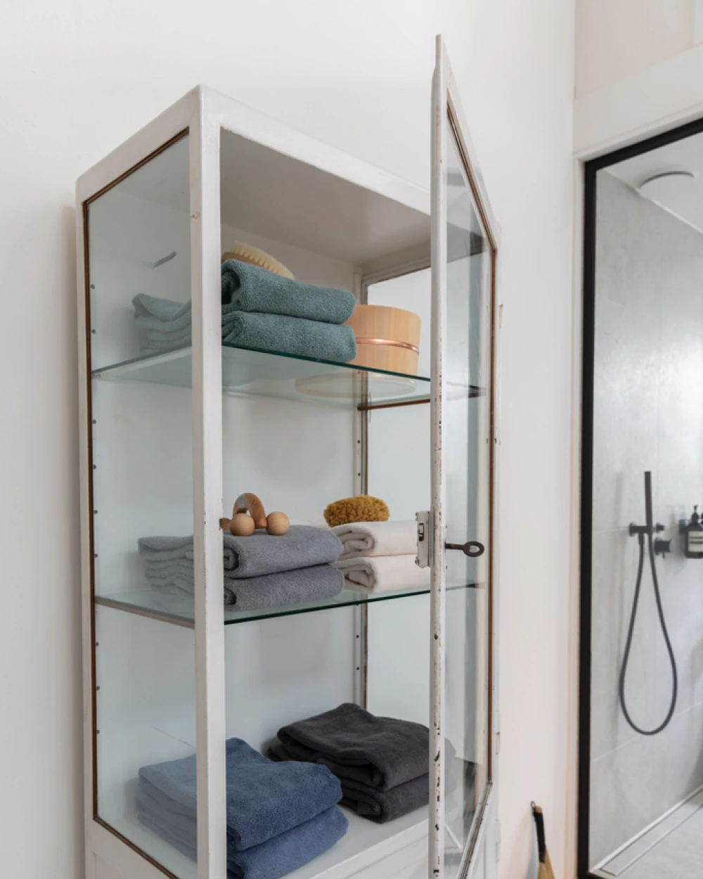 Produits éponges personnalisable UKIYO Serviette bain 50x100cm Ukiyo Sakura AWARE™ Made in Europe