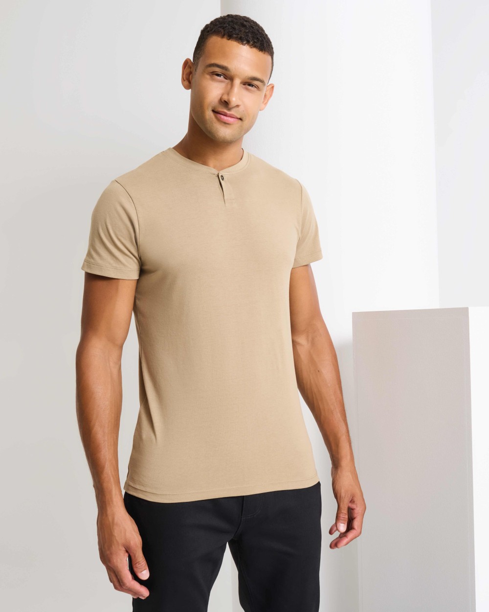 PREMIER Umweltfreundliches Herren-T-Shirt mit Knopfleiste „Comis“ T-Shirts personalisierbar