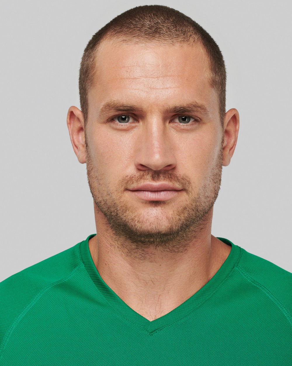 PROACT Herren Kurzarm-Sportshirt mit V-Ausschnitt T-Shirts personalisierbar