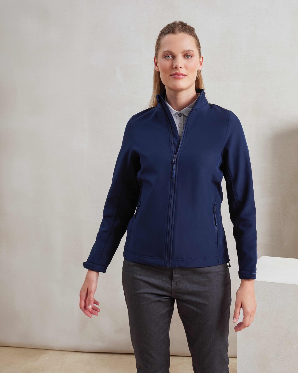 PREMIER Women’s Windchecker® Printable and recycled softshell jacket Softshells personalisierbar