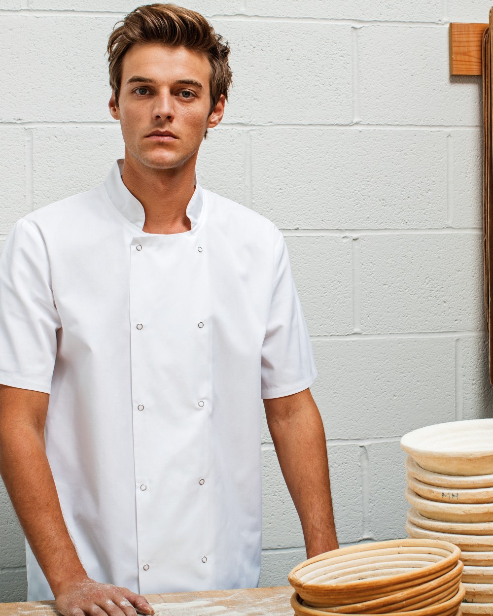 Jassen PREMIER Studded Front Short Sleeve Chef's Jacket voor bedrukking &amp; borduring
