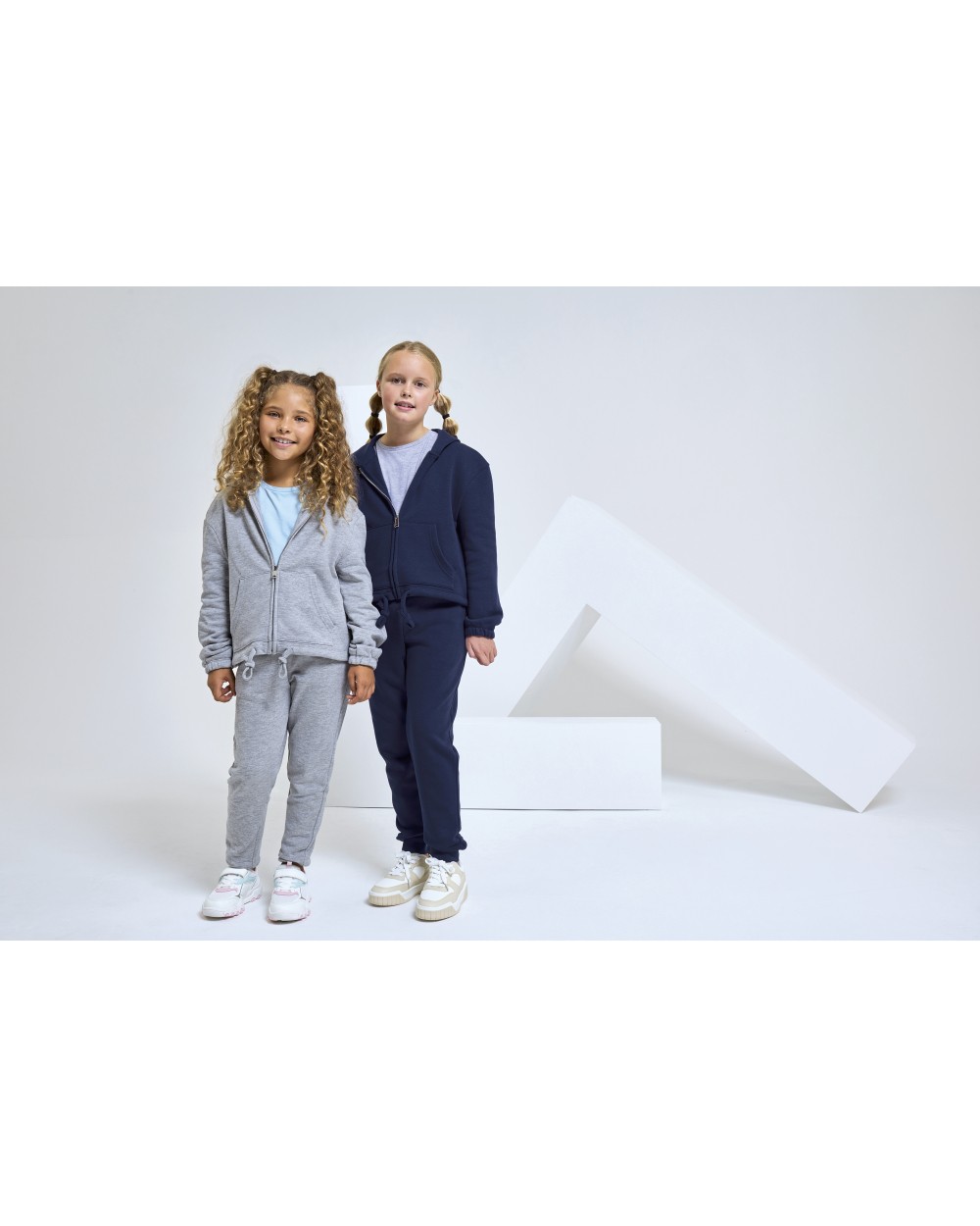 Sweat-shirts personnalisable TRIDRI Kids Recycled Cropped Oversize Full-Zip Hoodie