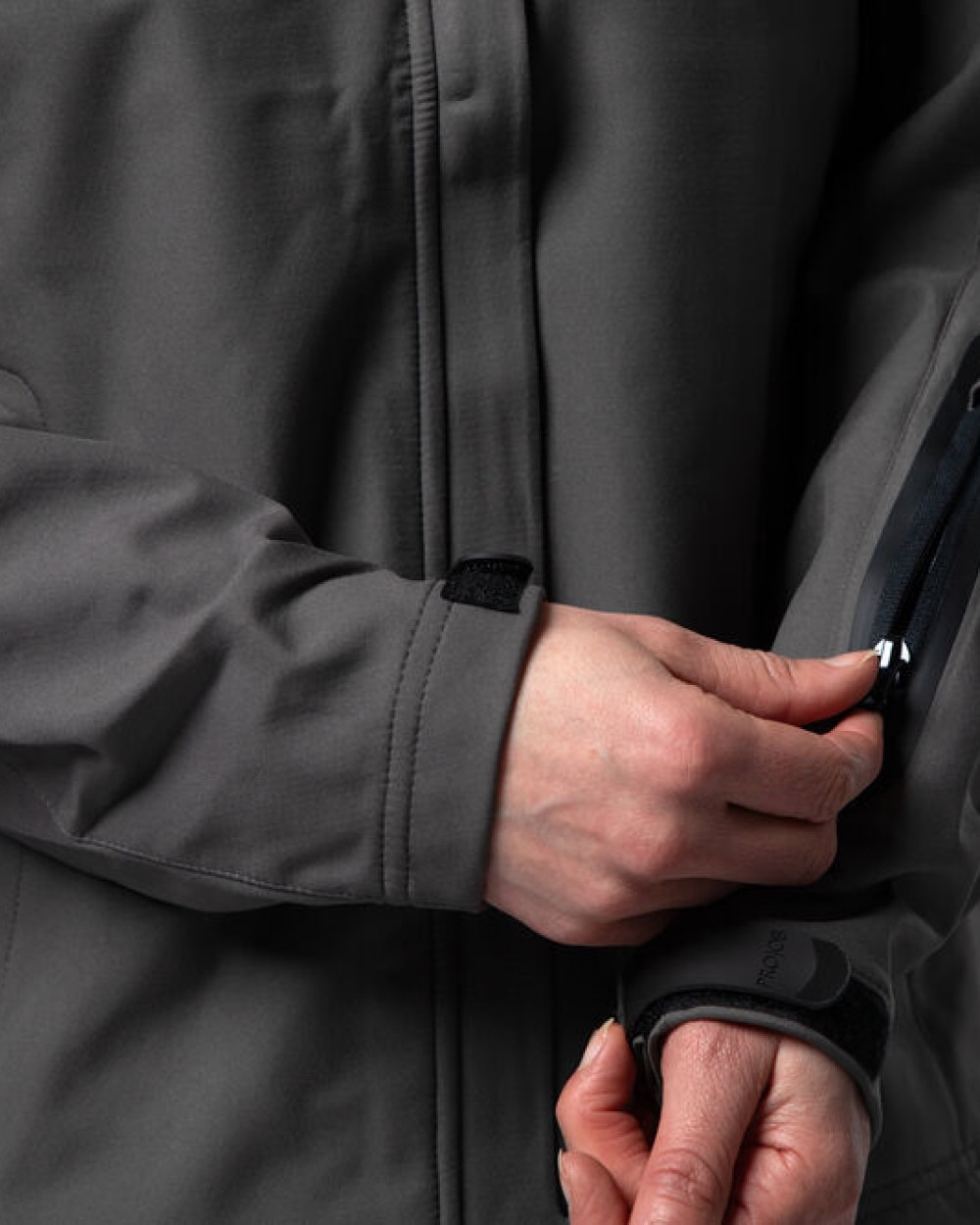 Softshells personnalisable PROJOB 3412 SOFTSHELL PRIO FEMME A CAPUCHE