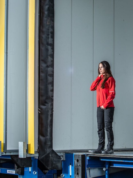 Softshells à personnaliser PROJOB 3412 SOFTSHELL PRIO FEMME A CAPUCHE 