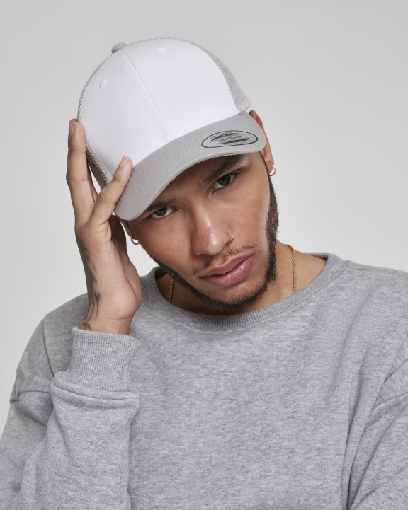 FLEXFIT Kappe Retro Trucker mit farbiger Vorderseite Kappen personalisierbar
