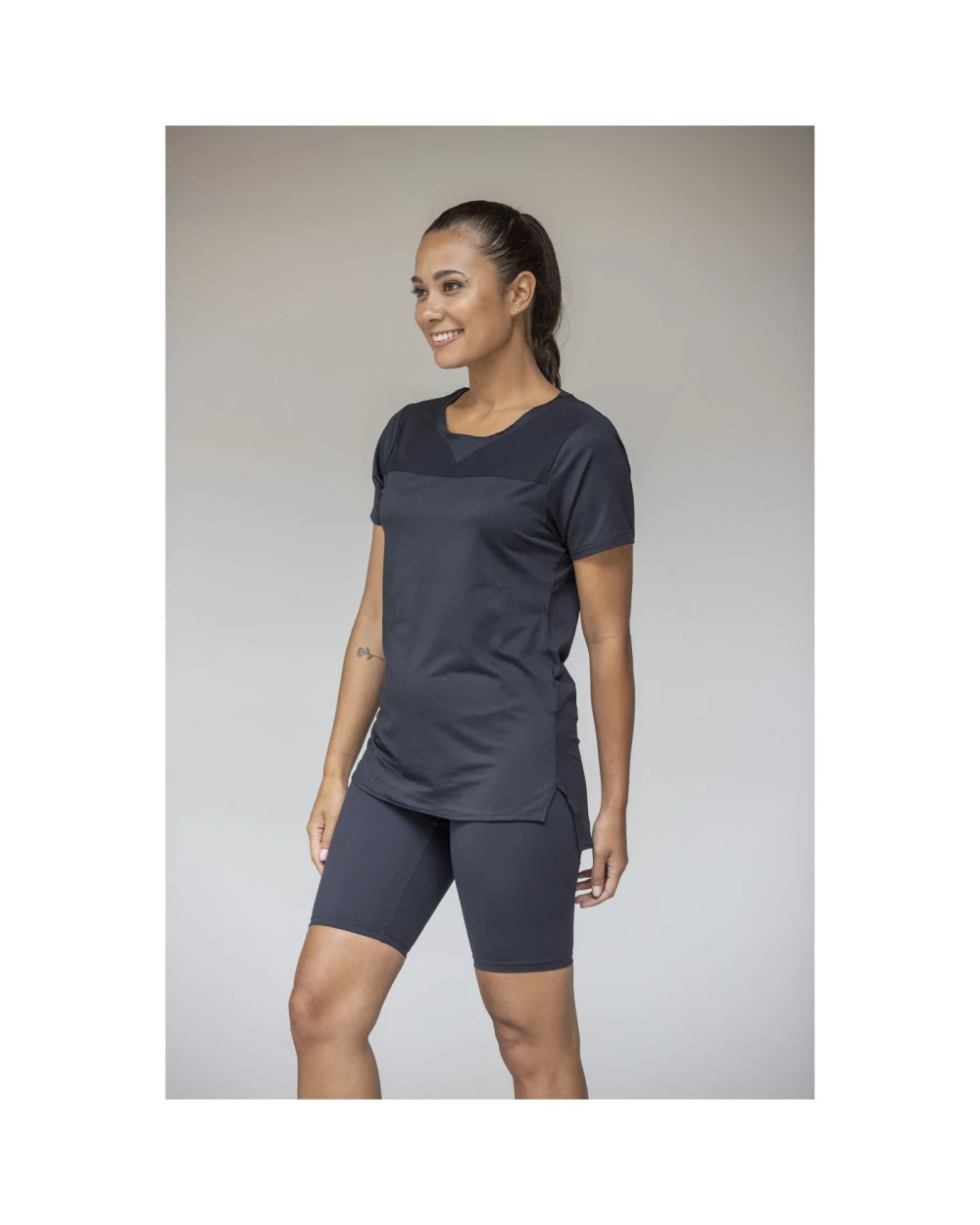 ELEVATE Borax Cool Fit T-Shirt aus recyceltem  GRS Material für Damen T-Shirts personalisierbar