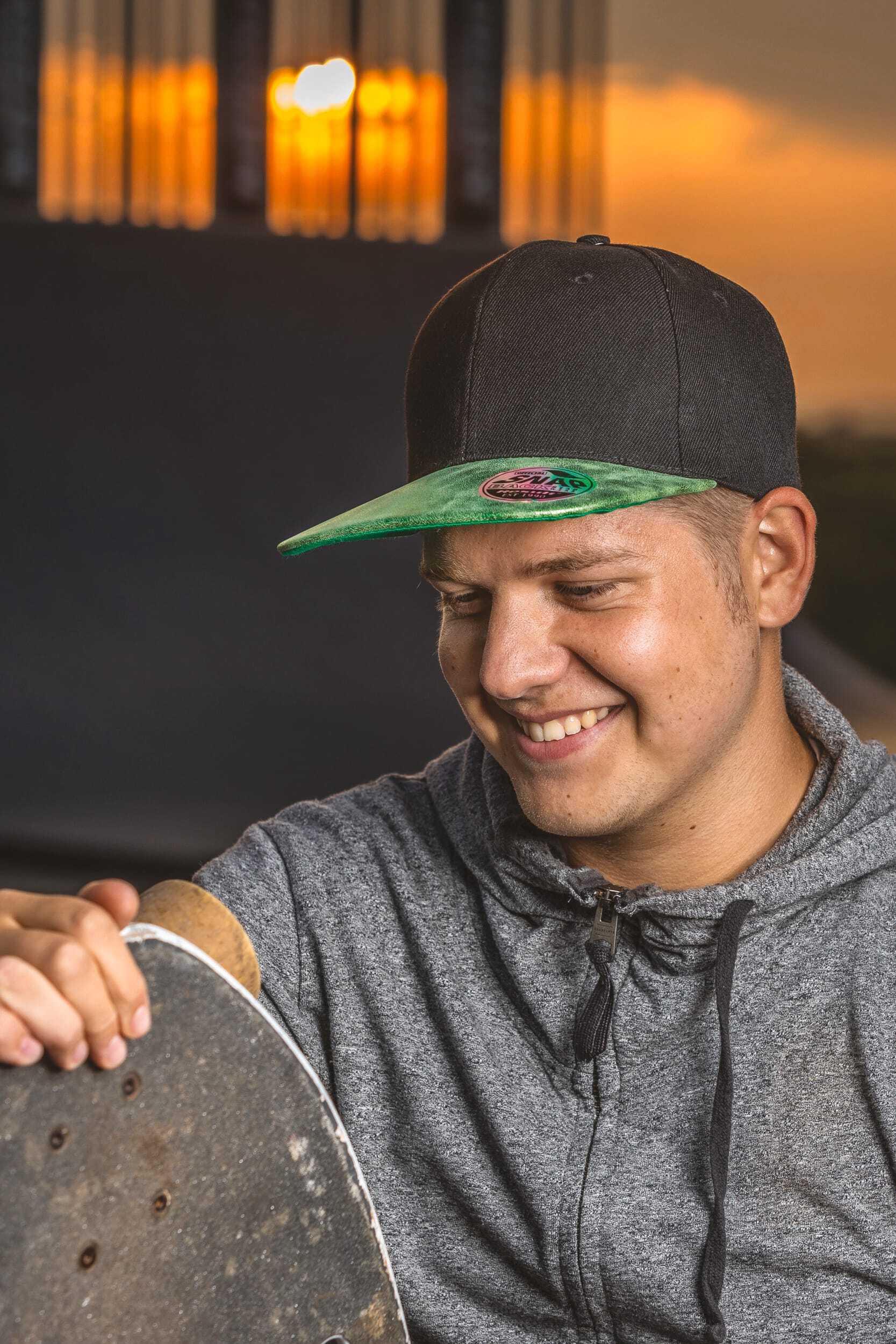 Petjes RESULT Bronx Glitter Flat Peak Snapback Cap voor bedrukking &amp; borduring