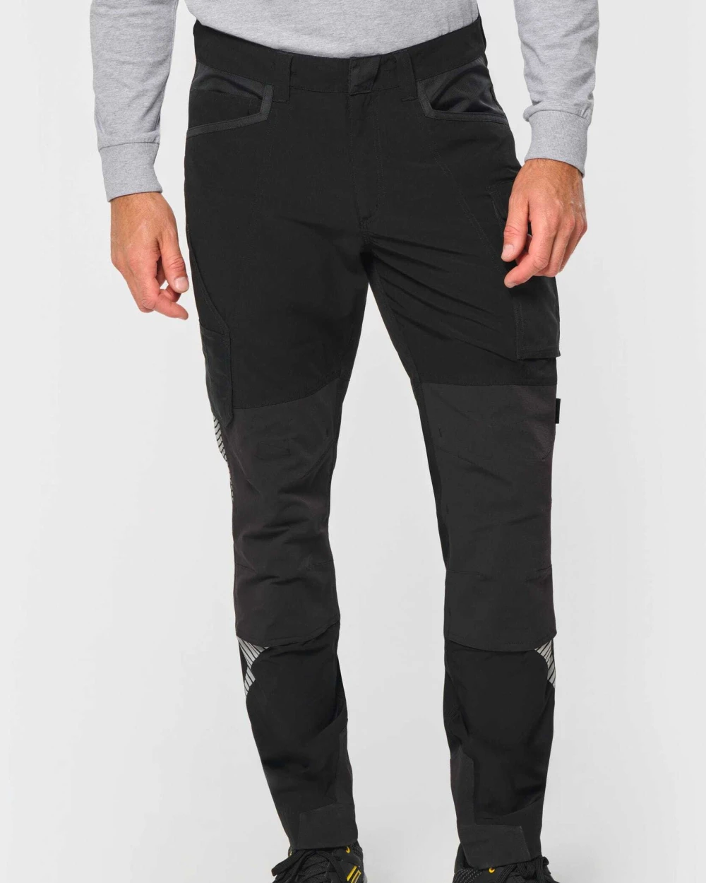 WK. DESIGNED TO WORK Leichte Stretchhose mit mehreren Taschen aus recyceltem Material Hosen personalisierbar