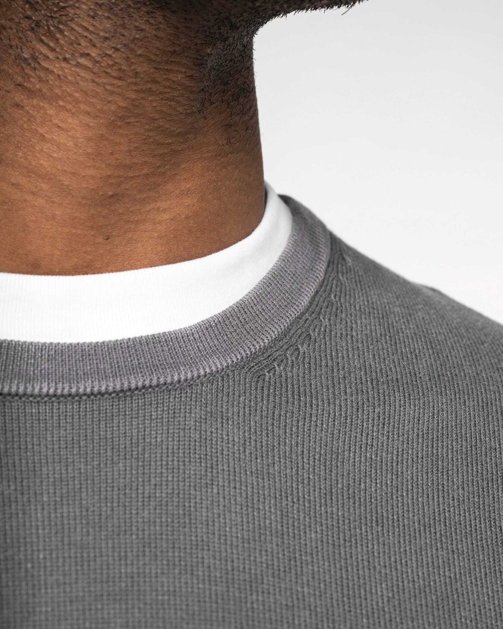 NATIVE SPIRIT Umweltfreundlicher ausgewaschener Herrenpullover mit Rundhalsausschnitt Pullovers personalisierbar