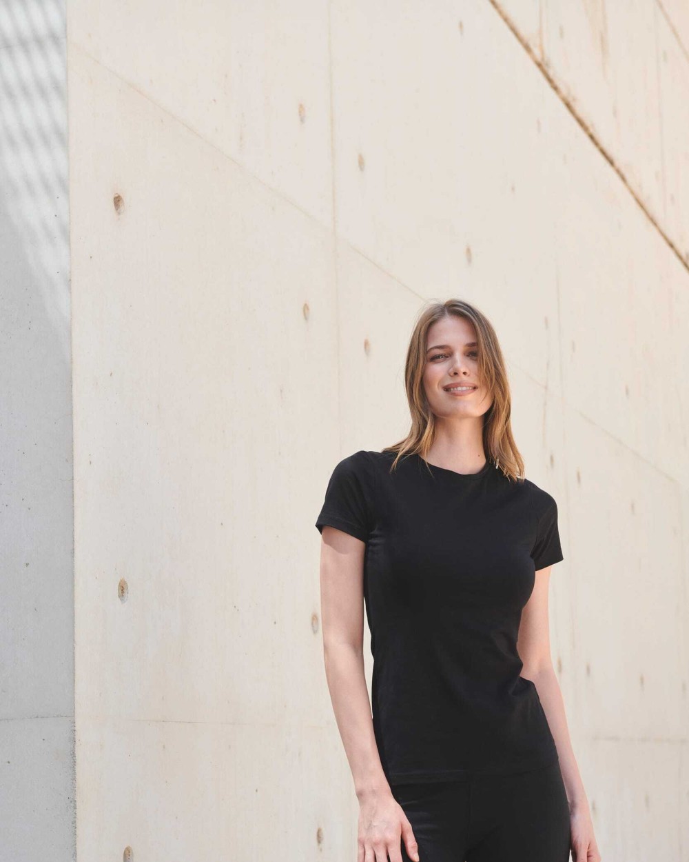 T-shirts SKINNIFIT Women's Feel Good Stretch Crew Neck T-Shirt voor bedrukking &amp; borduring