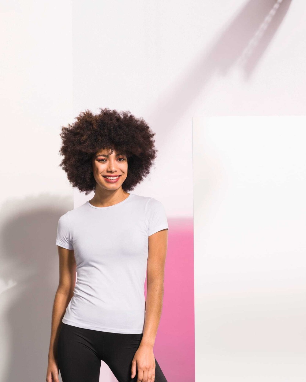 T-shirts SKINNIFIT Women's Feel Good Stretch Crew Neck T-Shirt voor bedrukking &amp; borduring