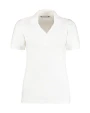 Polo's KUSTOM KIT Women's Regular Fit Comfortec® V Neck Polo voor bedrukking &amp; borduring