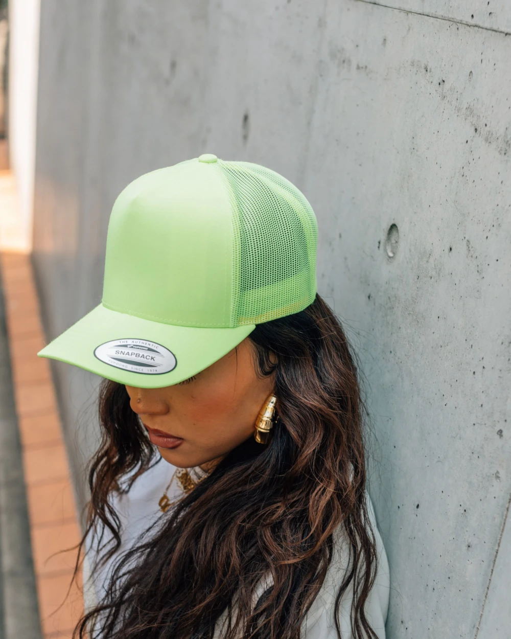 Petjes FLEXFIT NEON RETRO TRUCKER voor bedrukking &amp; borduring
