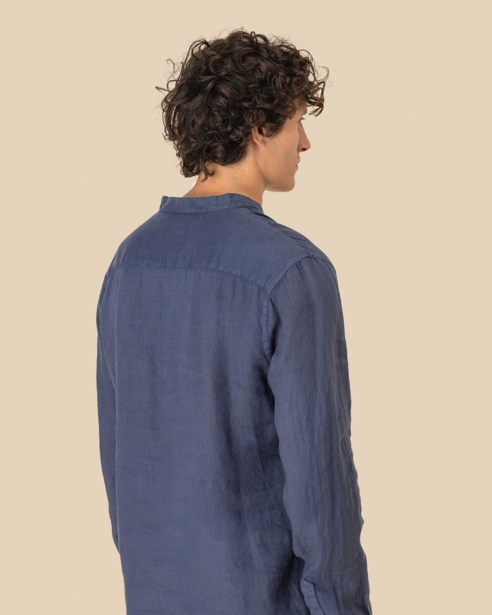 SPASSO Ausgewaschenes Herren-Hemd aus Leinen mit Maokragen Hemden personalisierbar