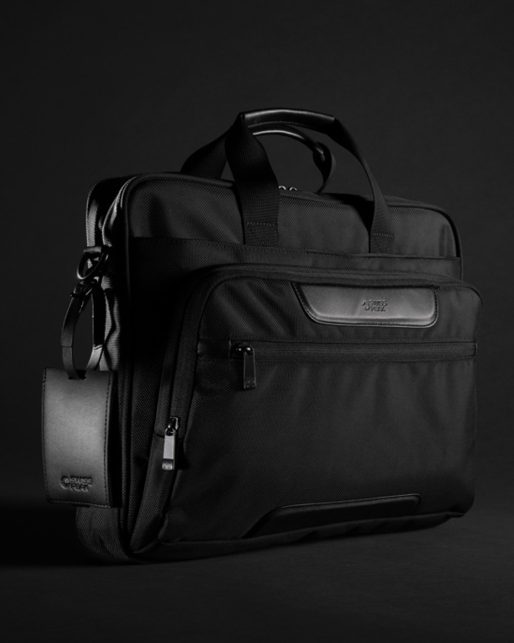 Sacs & Bagagerie personnalisable SWISS PEAK Sacoche ordinateur Swiss Peak rPET AWARE™ Voyager 15.6