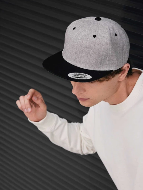 Casquettes à personnaliser K-UP Casquette visière plate - 6 panneaux 