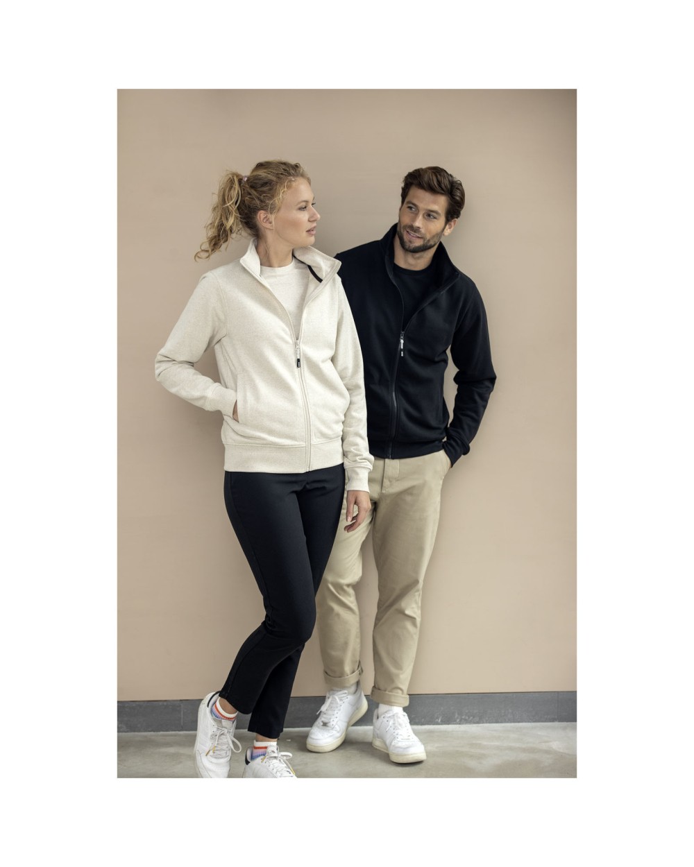 Sweaters & hoodies ELEVATE Galena unisex Aware™ gerecyclede trui met volledige rits voor bedrukking &amp; borduring