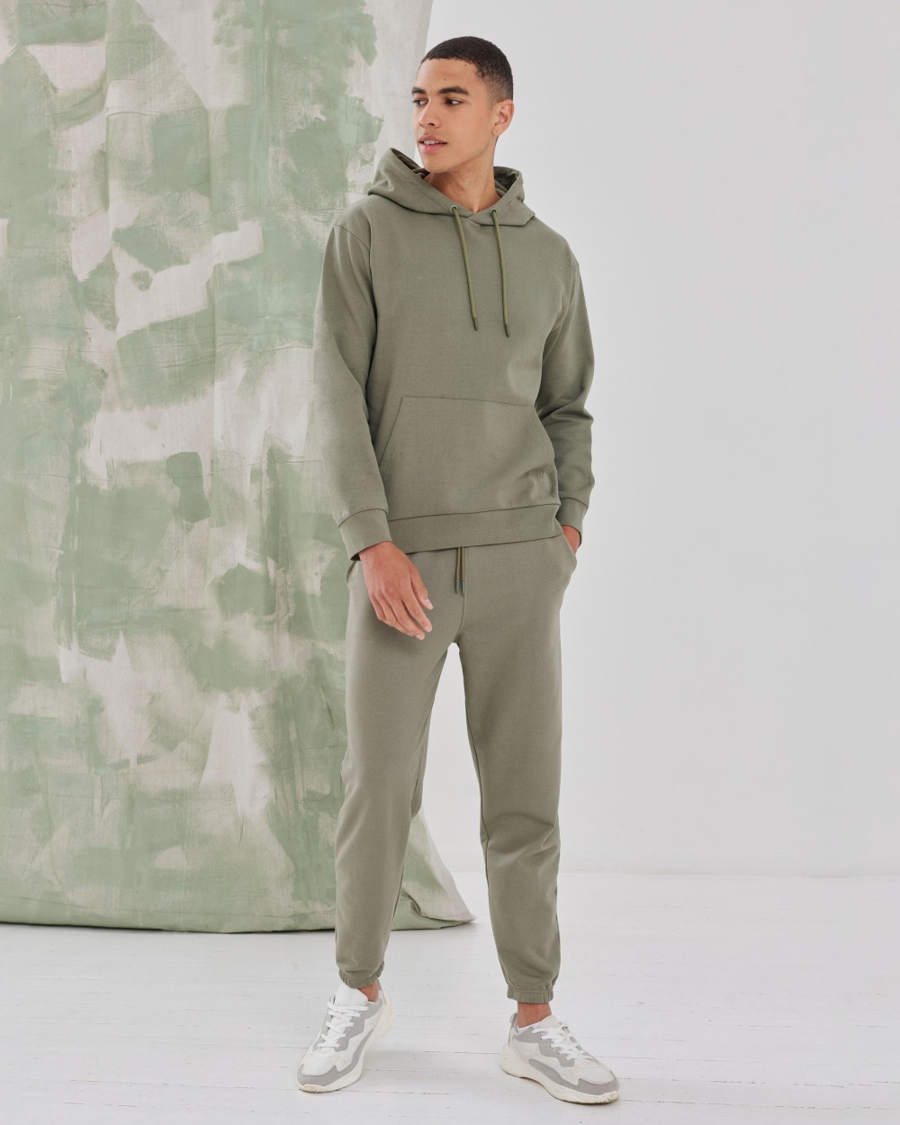 SKINNIFIT UNISEX SUSTAINABLE FASHION CUFFED JOGGERS Hosen personalisierbar