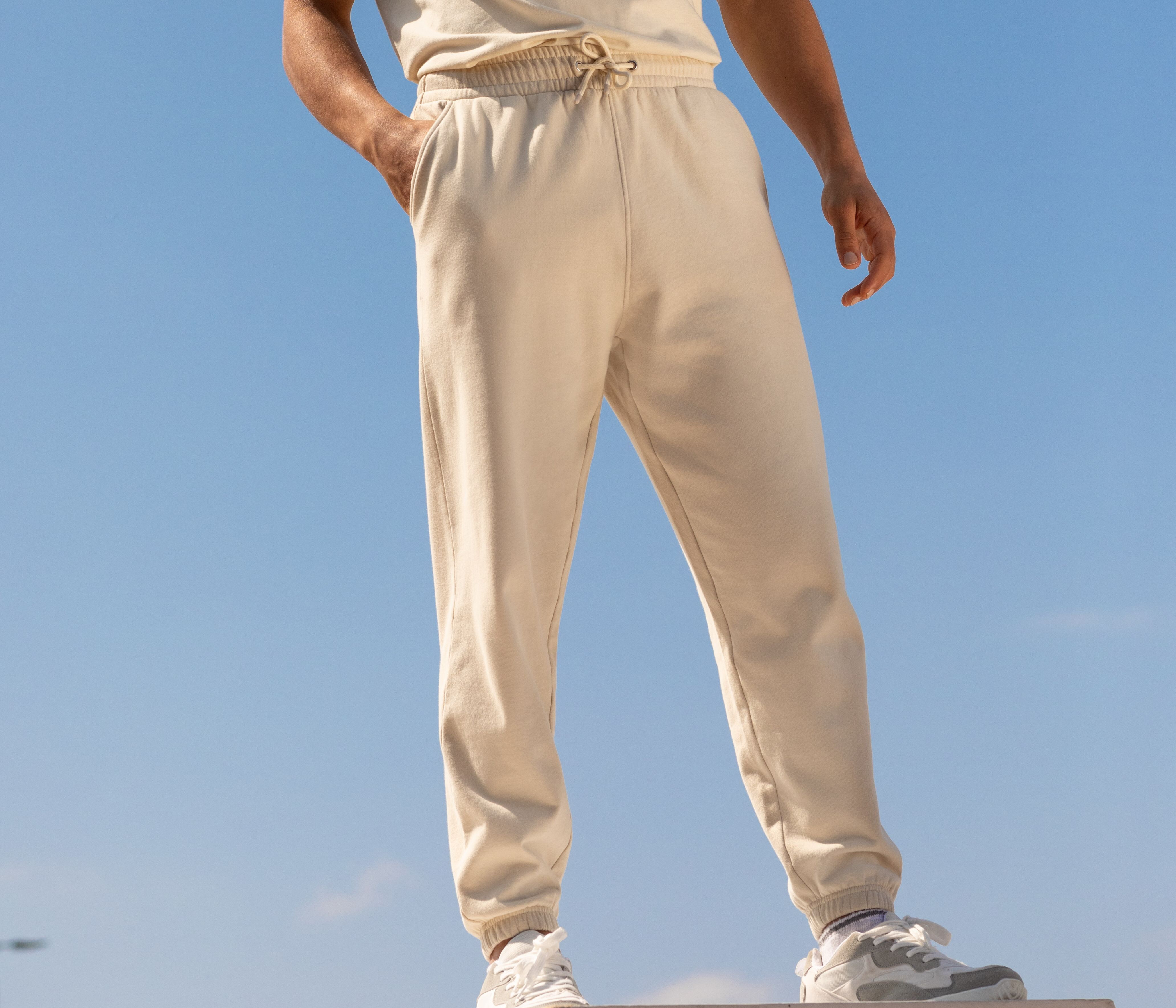 Broeken SKINNIFIT UNISEX SUSTAINABLE FASHION CUFFED JOGGERS voor bedrukking &amp; borduring